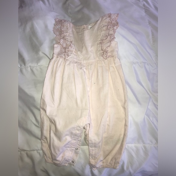 Baby Gap Pink Romper - Picture 1 of 2